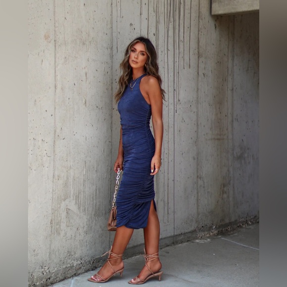 Esmai Ruched Knit Midi Dress M - Picture 2 of 5